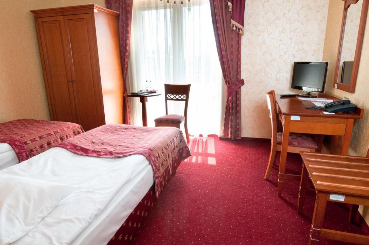 Hotel Korona Sandomierz Esterno foto